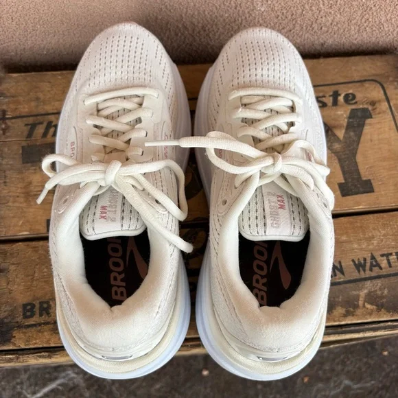 Brooks Ghost Max 2 Women’s Running Shoe - Picture 6 of 10